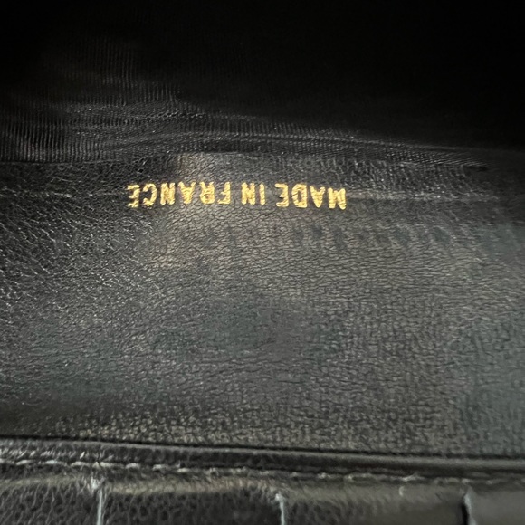 Chanel bifold wallet - Picture 4 of 16